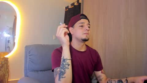 Snapshot of kendel_dimitri chatting on February 17, 5:04 am kendel_dimitri online show from February 17, 5:04 am