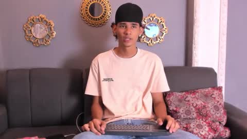 Snapshot of kenix_777 chatting on October 11, 7:29 pm KENIX online show from October 11, 7:29 pm