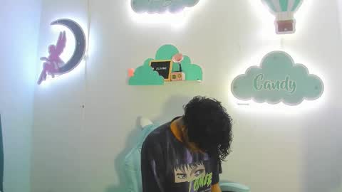 K E N N Y online show from March 8, 3:21 am