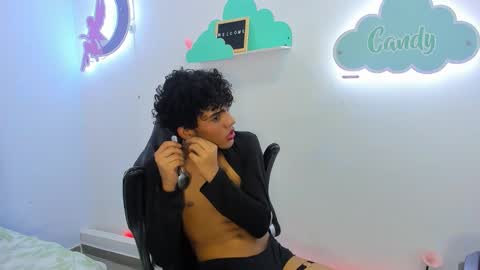 K E N N Y online show from March 22, 8:30 am