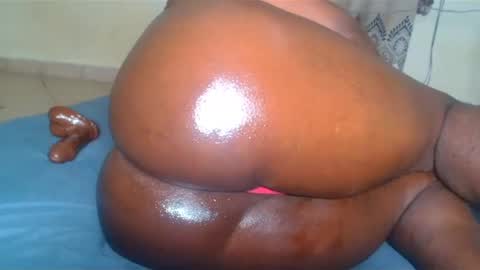 Snapshot of kenna_ass chatting on December 9, 9:01 pm Kenia online show from December 9, 9:01 pm