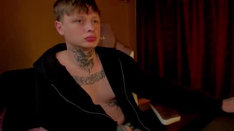 Kenny online show from October 5, 3:38 pm