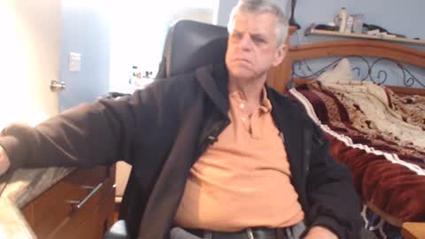 Snapshot of kent_ham chatting on January 8, 12:38 am kent_ham online show from January 8, 12:38 am