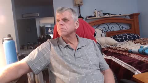 Snapshot of kent_ham chatting on December 31, 1:47 am kent_ham online show from December 31, 1:47 am