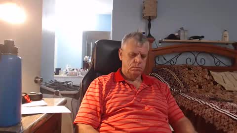 Snapshot of kent_ham chatting on September 29, 6:15 pm kent_ham online show from September 29, 6:15 pm