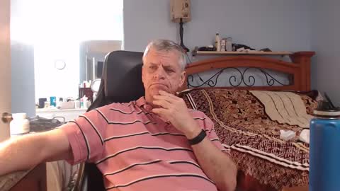 Snapshot of kent_ham chatting on February 11, 1:41 am kent_ham online show from February 11, 1:41 am