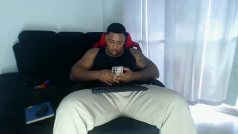 Snapshot of kerlinn2711 chatting on March 2, 9:08 pm dany wolf002 online show from March 2, 9:08 pm