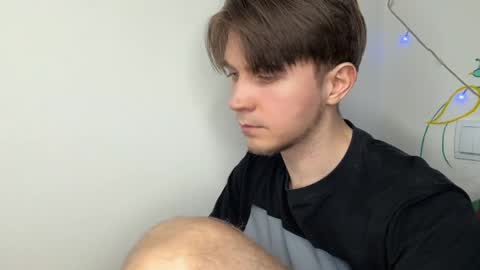 Kero online show from April 22, 8:57 pm