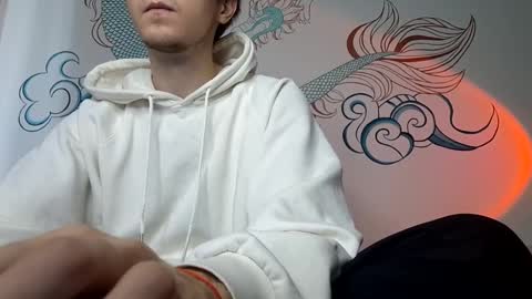 Snapshot of kero180 chatting on February 10, 11:46 am Kero online show from February 10, 11:46 am