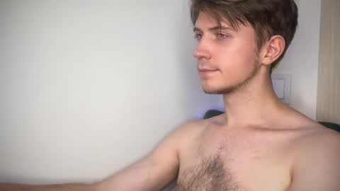 Snapshot of kero180 chatting on October 25, 8:43 pm Kero online show from October 25, 8:43 pm