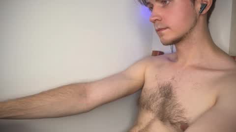 Snapshot of kero180 chatting on October 15, 10:06 pm Kero online show from October 15, 10:06 pm