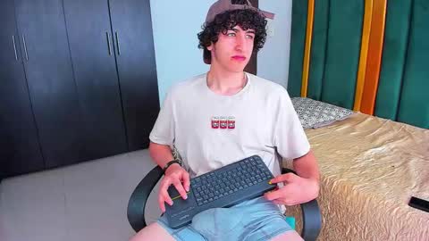 Kev online show from September 21, 4:40 pm