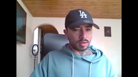 Snapshot of keviin_wolf chatting on October 14, 2:02 pm Keviin online show from October 14, 2:02 pm