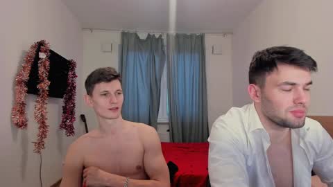 Snapshot of kevin_hornyyy chatting on December 8, 12:41 pm kevin online show from December 8, 12:41 pm