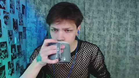 Snapshot of kevin_joestar chatting on October 12, 4:50 am Kevin online show from October 12, 4:50 am