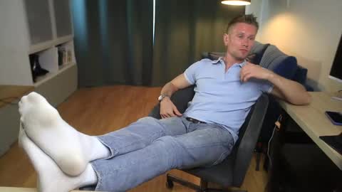 Kev online show from May 11, 2:45 pm