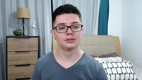Kevin online show from June 11, 12:32 am