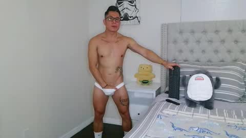 Snapshot of kevinkham chatting on October 21, 11:51 pm kevinkham online show from October 21, 11:51 pm