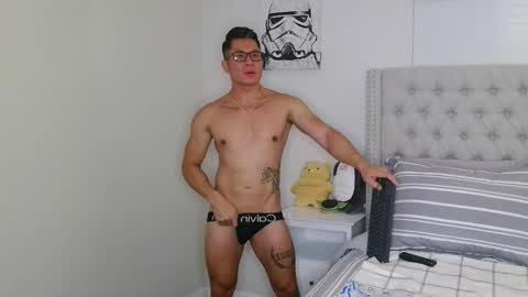 Snapshot of kevinkham chatting on October 23, 11:30 pm kevinkham online show from October 23, 11:30 pm