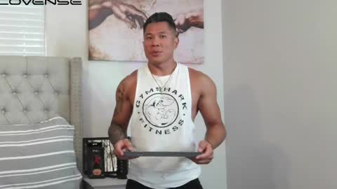 kevinkham online show from April 26, 9:55 pm