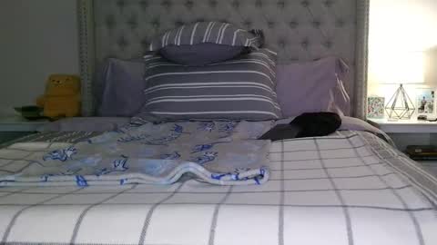 Snapshot of kevinkham chatting on October 18, 1:10 am kevinkham online show from October 18, 1:10 am