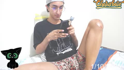 Snapshot of kevinlopez31 chatting on October 2, 2:04 am kevin 31lopez independent model online show from October 2, 2:04 am