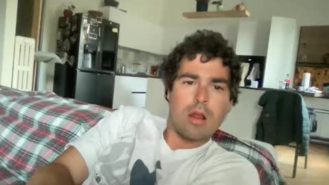 kevinpillobello online show from April 16, 4:40 pm