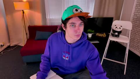 kevinstrike online show from April 15, 7:08 am