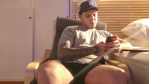 Kevin online show from March 31, 3:41 am