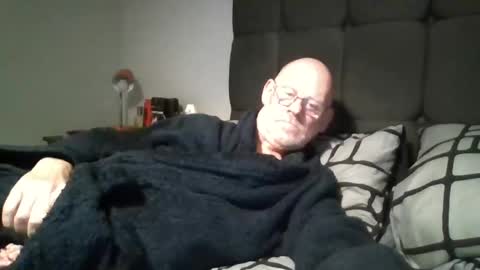 kevlooking4sez online show from March 12, 9:56 pm