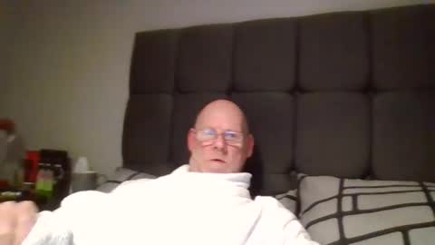 kevlooking4sez online show from February 13, 12:46 am
