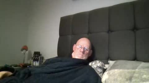 Snapshot of kevlooking4sez chatting on September 27, 11:46 pm kevlooking4sez online show from September 27, 11:46 pm