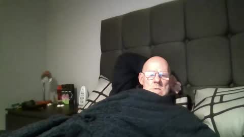 kevlooking4sez online show from January 19, 11:21 pm
