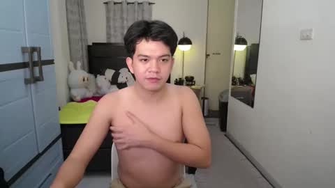 Arch online show from March 17, 7:16 pm