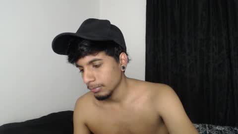 khevinlopezonig online show from November 15, 3:52 am