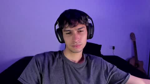 Snapshot of khozler_ chatting on February 1, 4:56 am khozler_ online show from February 1, 4:56 am