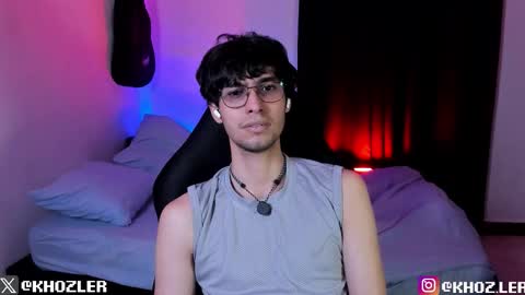 khozler_ online show from December 4, 3:41 pm