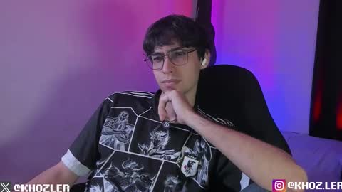 khozler_ online show from December 2, 4:59 am