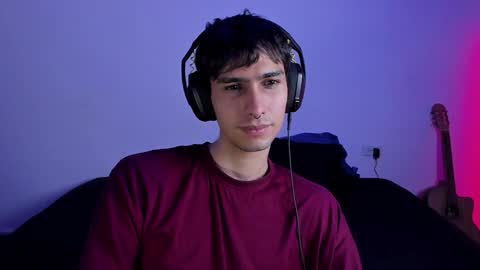 Snapshot of khozler_ chatting on January 26, 2:03 am khozler_ online show from January 26, 2:03 am
