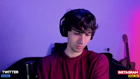 Snapshot of khozler_ chatting on January 13, 3:23 am khozler_ online show from January 13, 3:23 am