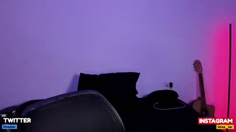 Snapshot of khozler_ chatting on January 12, 1:16 pm khozler_ online show from January 12, 1:16 pm