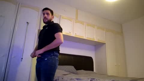 kieran938s online show from February 11, 4:23 pm