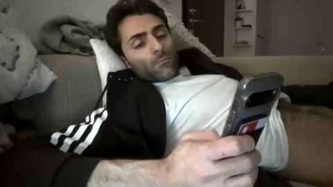 kikkus01 online show from March 24, 9:30 pm