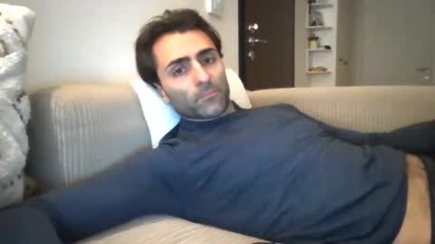 kikkus01 online show from April 14, 7:57 pm