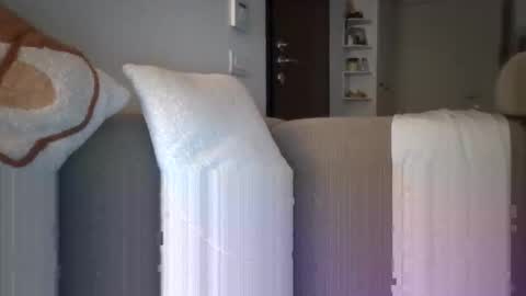 kikkus01 online show from June 2, 6:14 am