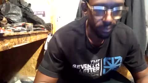 taylorBLOOD online show from December 3, 2:05 pm