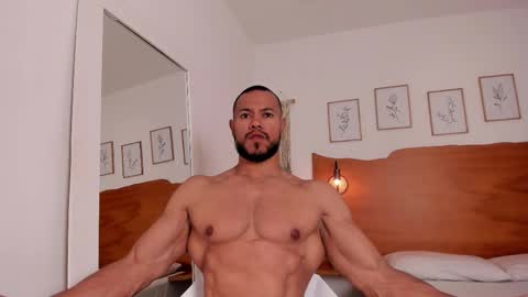 Snapshot of killua_zagarra_ chatting on September 19, 10:31 pm Kilua Muscle guy online show from September 19, 10:31 pm