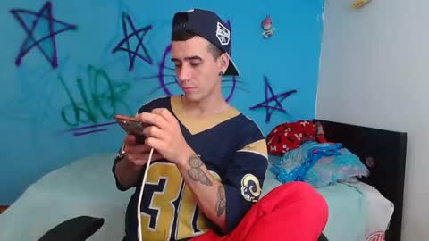 Snapshot of kilyan_ chatting on December 13, 3:16 am jahn online show from December 13, 3:16 am