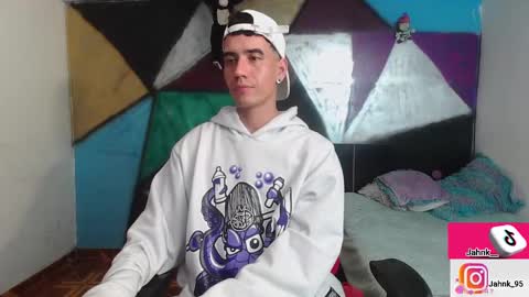 Snapshot of kilyan_ chatting on March 8, 9:51 pm jahn online show from March 8, 9:51 pm
