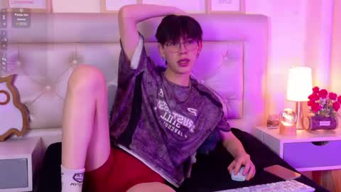  Adrien  online show from June 10, 3:30 am